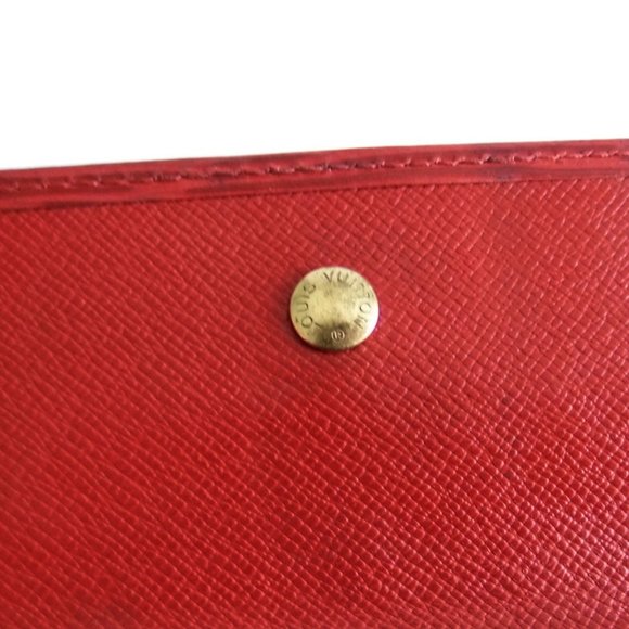 Louis Vuitton Epi 6-Ring Key Case Authentic - Picture 11 of 14